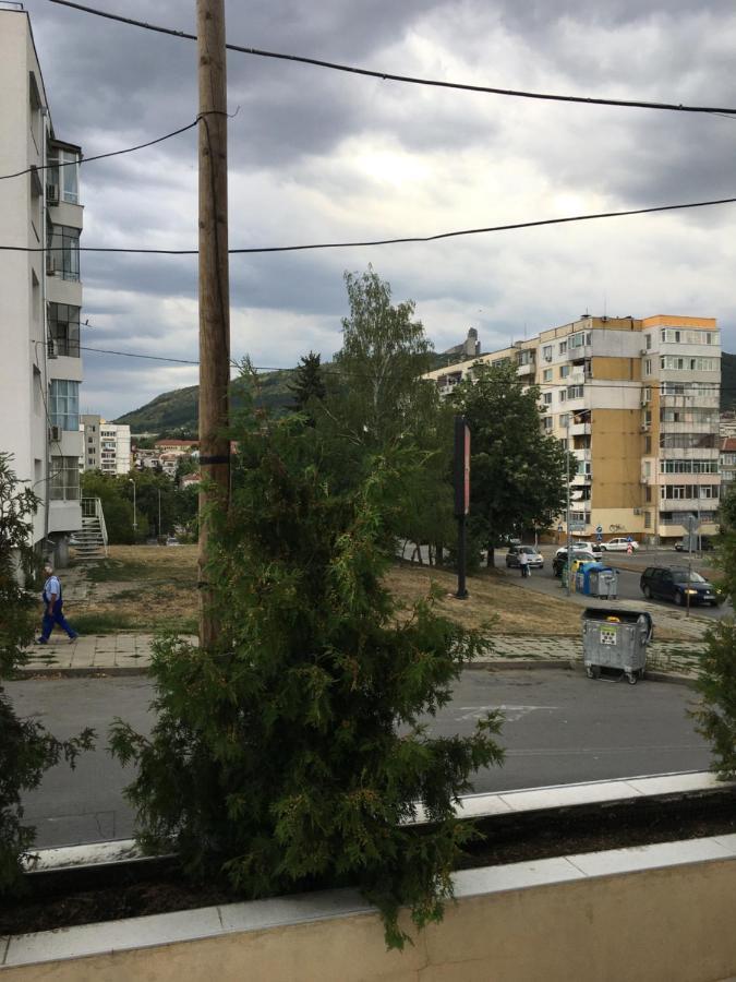 Лайф Shumen Exterior photo